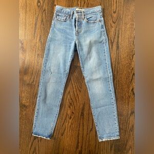 Levi's Wedgie - Light Wash